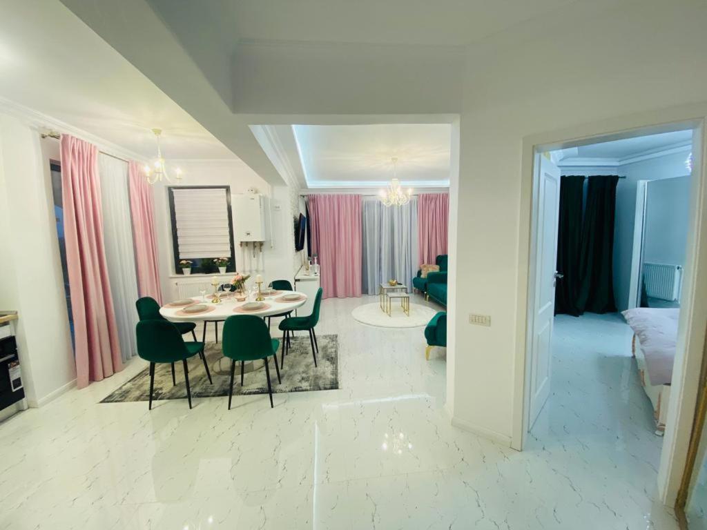 Grazzia Deluxe Apartments Navodari Luaran gambar